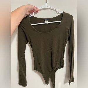Green fashion nova long sleeve bodysuit